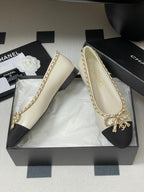 CC 25S 20mm Chain Bow Single Flat White Sheepskin Black Grosgrain 247655