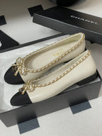 CC 25S 20mm Chain Bow Single Flat White Sheepskin Black Grosgrain 247655
