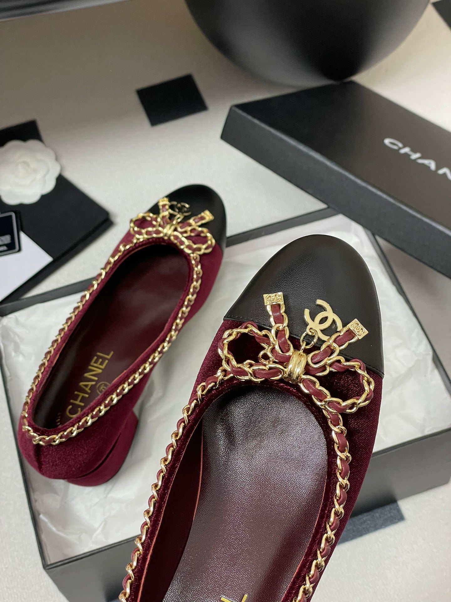 CC 25S 60mm Chain Bow Single Pumps Burgundy Velvet Black Sheepskin 247661