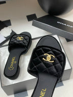 CC 25F Sandal Heel 5cm Quilted