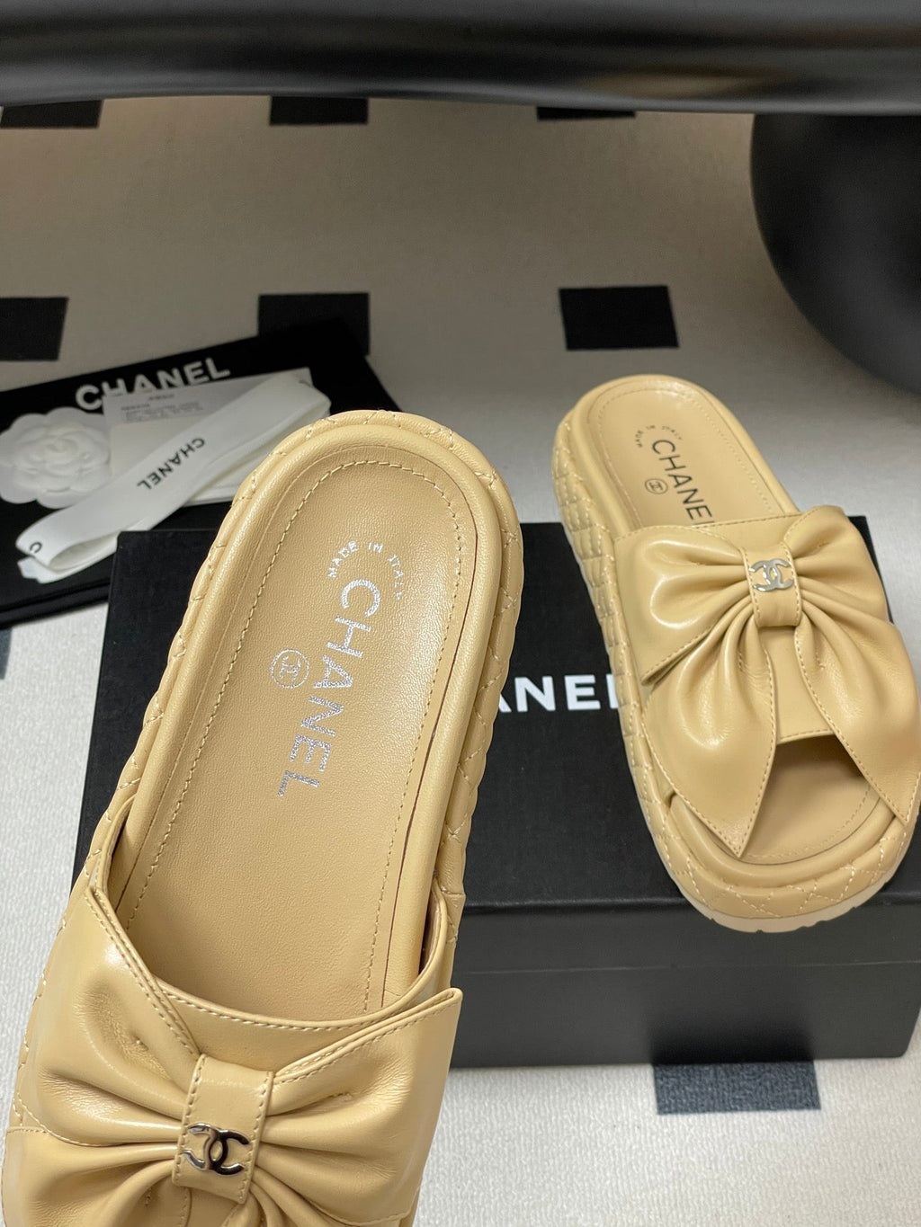 CC 25SS Big Bow Thick-soled Mule Sandals Beige Lambskin 319706