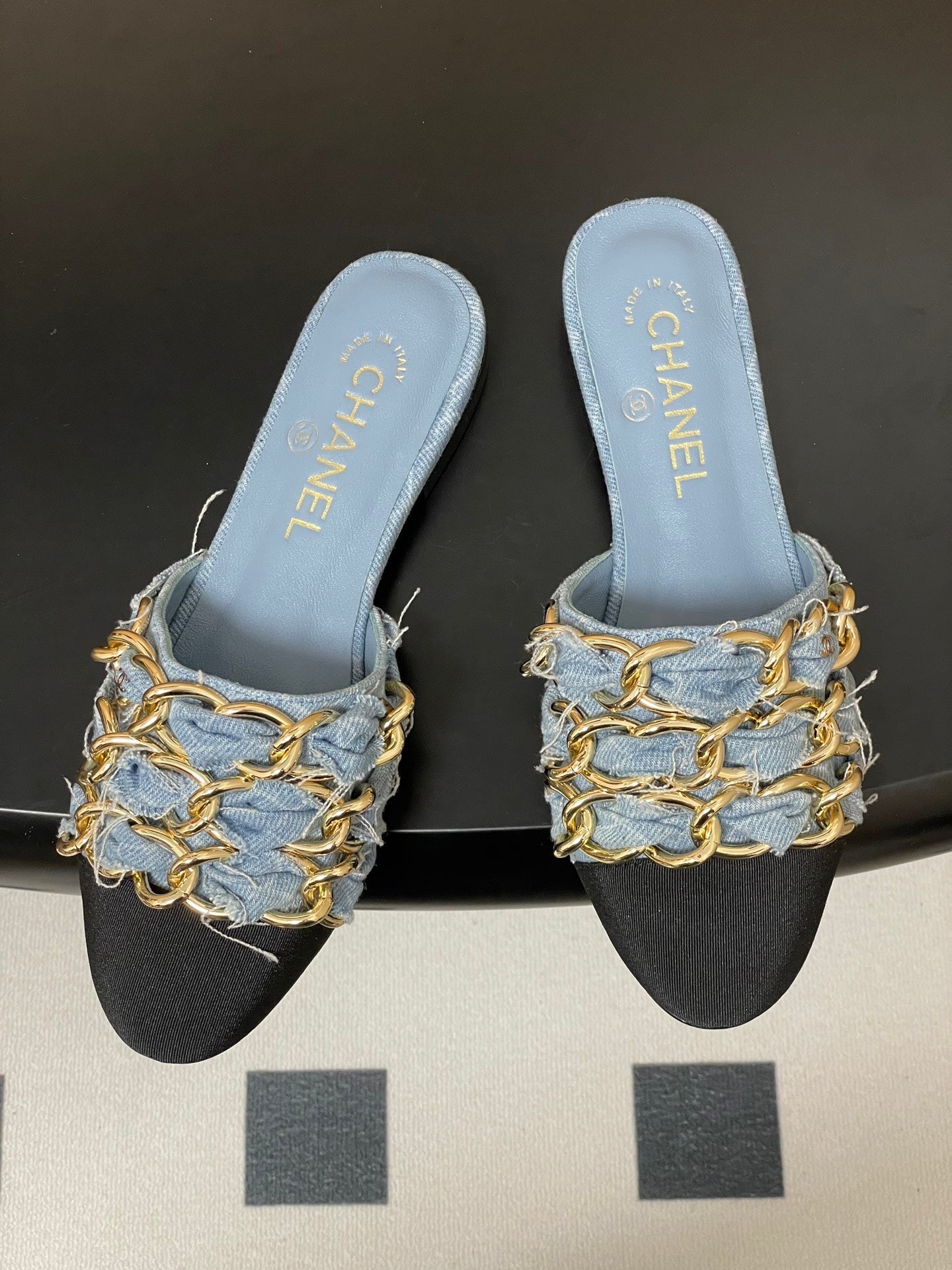 CC 25B Chain Closed Toe Flat Mule Light Blue Denim 393887