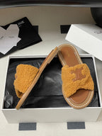 CL 25s Lympia Twisted Sandal Light Brown Sheepskin Plush Cloth 416655