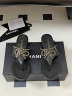 CC 25B Chain Bow Flip-flops Black Sheepskin 393987