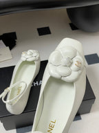 CC 25s Métiers d’art Ballet flats 10mm White Cowhide 413308