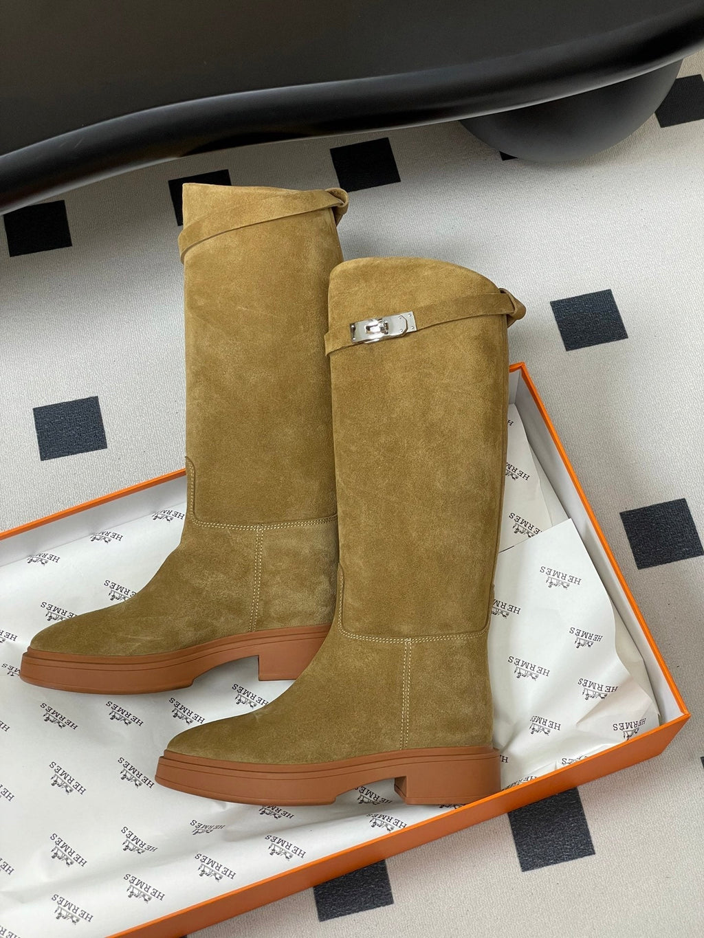 HM Jumping Boots Light Tan Kelly Buckle Suede 423266