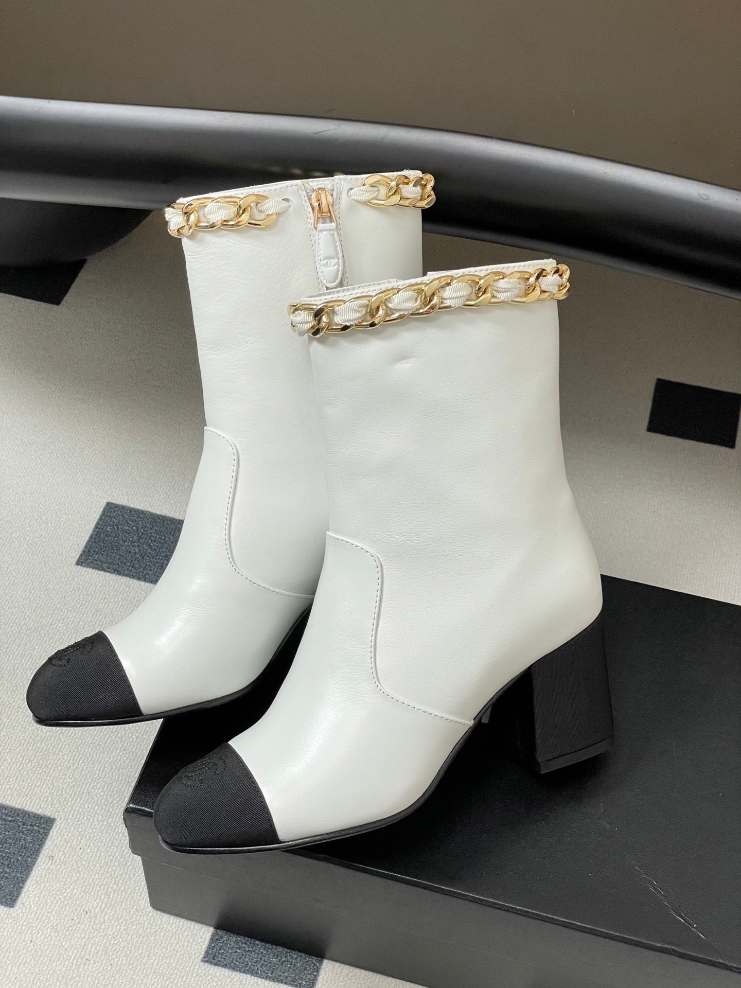 CC 25B Chain Short Boot 70mm Black White Denim Cowhide 423148