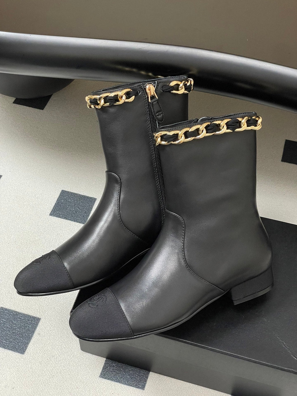 CC 25B Chain Short Boot 25mm Black Denim Cowhide 423154