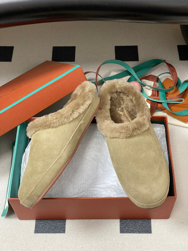 LP 25 Closed-Toe Half-Slippers Light Beige Suede Fur 534682