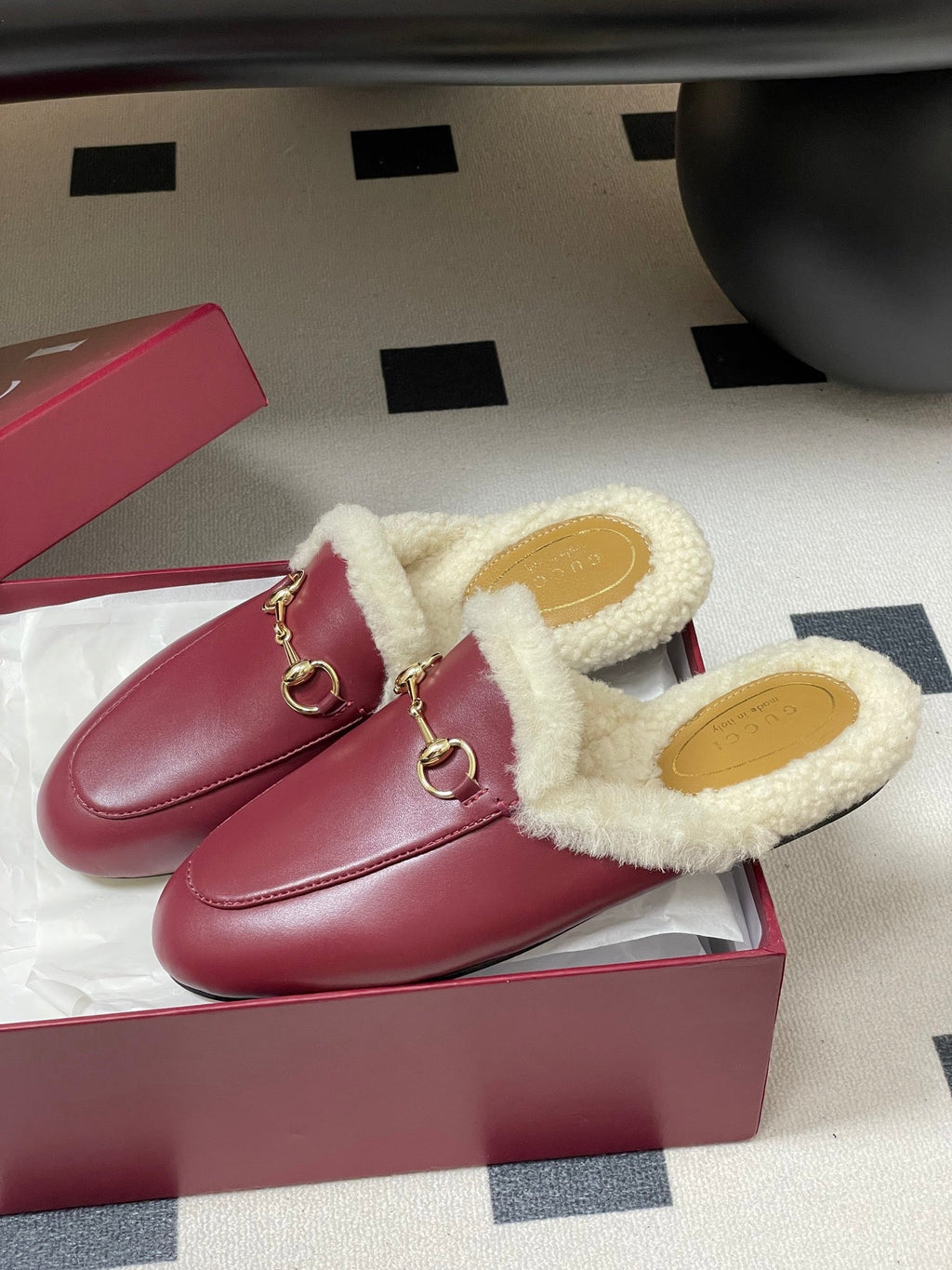 GG horsebit flat mules red cowhide 534711