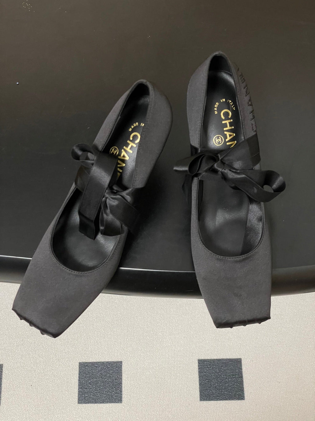CC 26 Pump Black Satin Silk