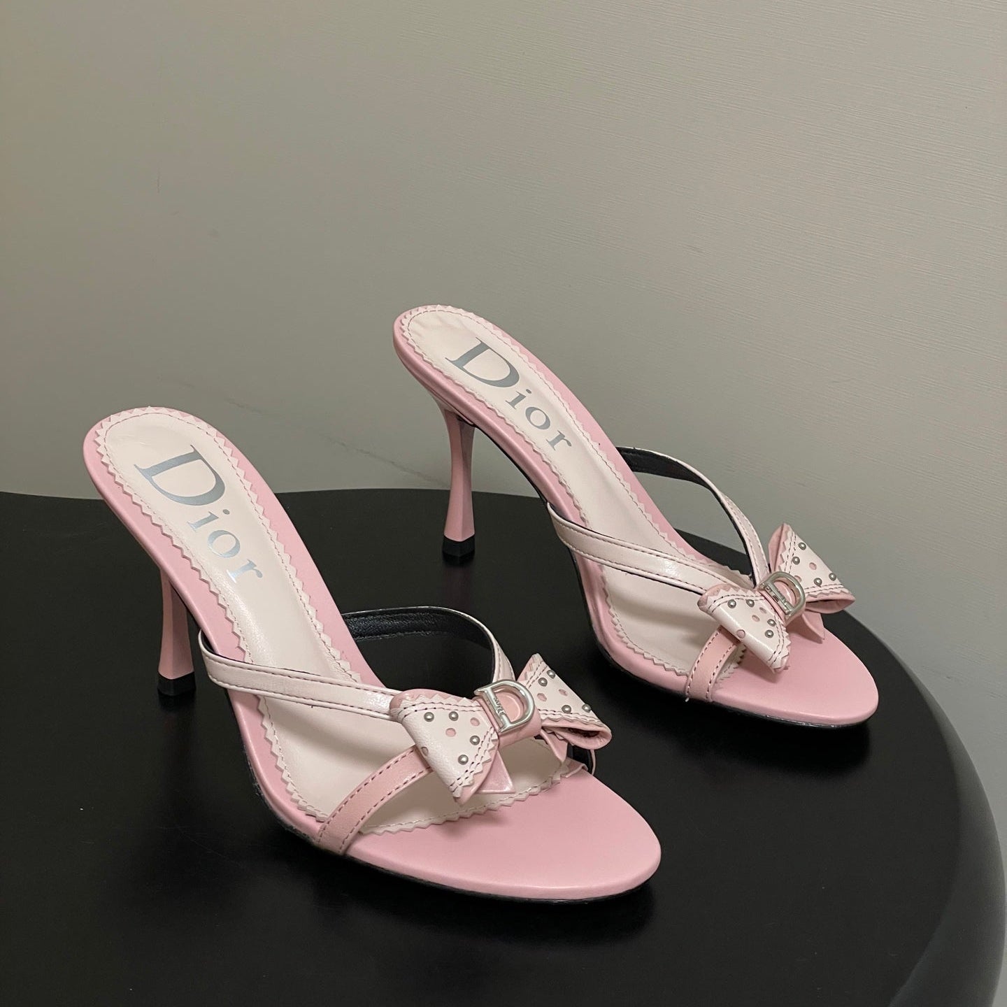 CD 26SS D'Trick Heeled Sandal 10cm Powder Pink Bow Detail Sheepskin 632579