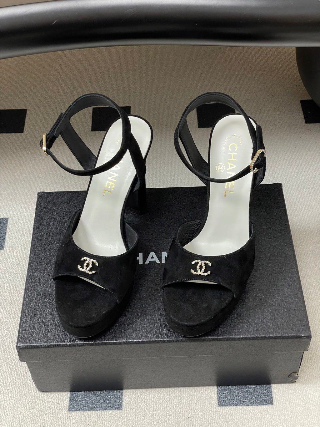 CC 26SS Platform Sandals 120mm Black Double C Sheepskin Suede 632574