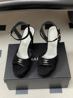 CC 26SS Platform Sandals 120mm Black Double C Sheepskin Suede 632574