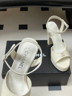 CC 26SS Platform Sandals 120mm White Double C Sheepskin 632571
