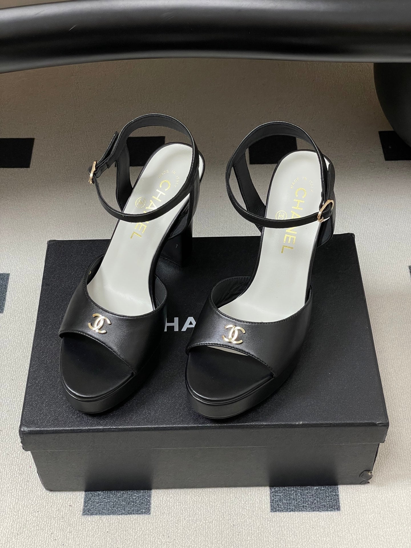 CC 26SS Platform Sandals 120mm Black Double C Sheepskin 632572