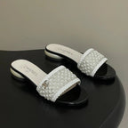 CC 26s Pearl Flat Sandals White Patent Leather 649542