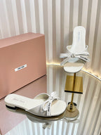 Miu 26s Bow Slippers White Leather 768205