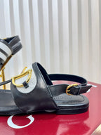 GC 25 Thong Sandal Black Canvas Sheepskin 294672