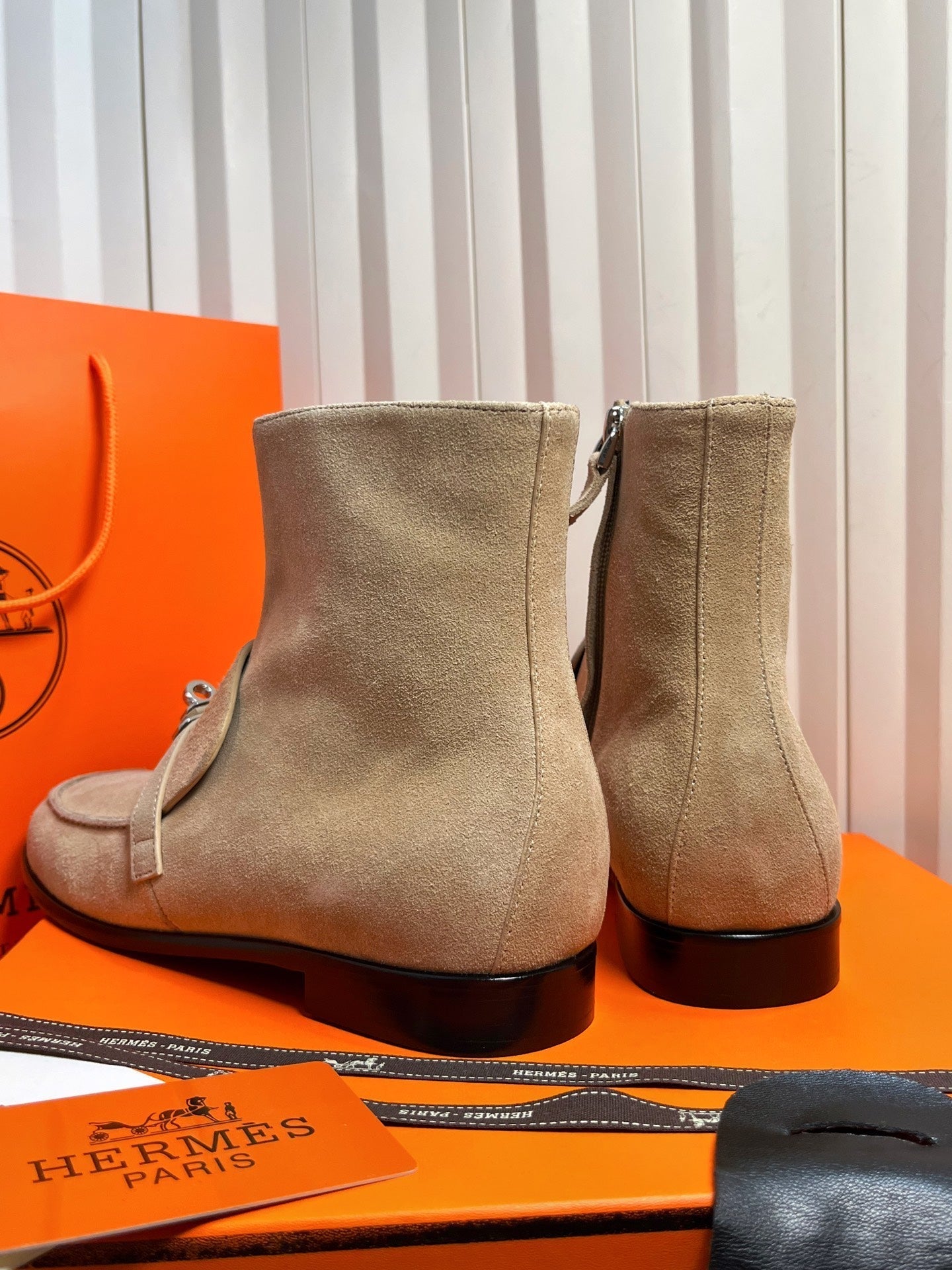 HM 25s Kelsy Ankle Boot Khahi Suede 548462