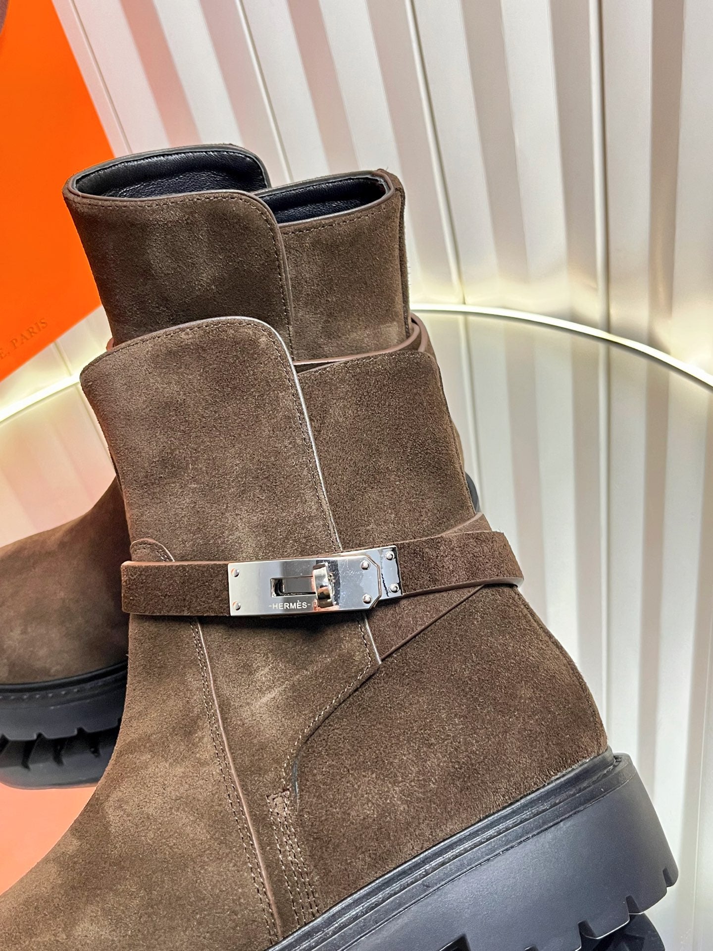 HM Jeff Ankle Boot Taupe Suede 616101