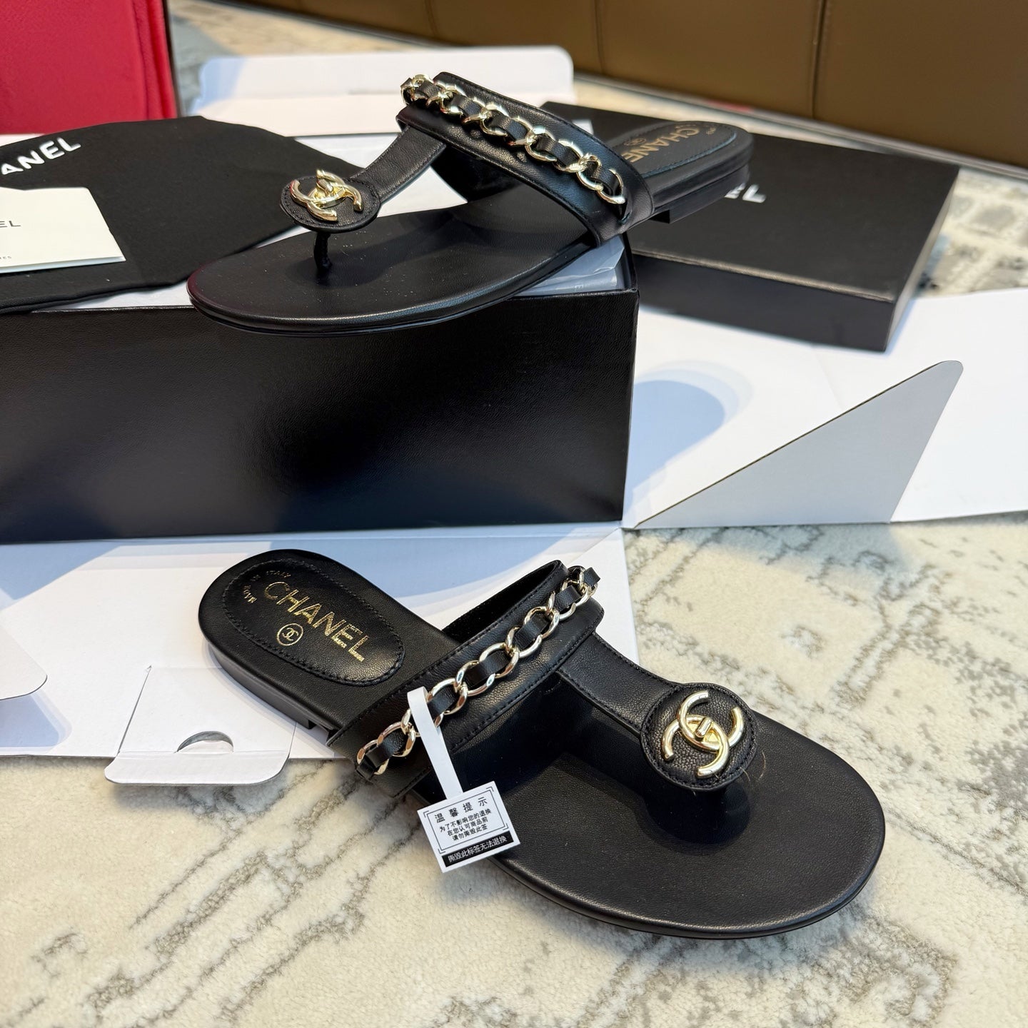 CC 25SS Thong Sandal 2cm Leather Chain Black Lambskin 319700