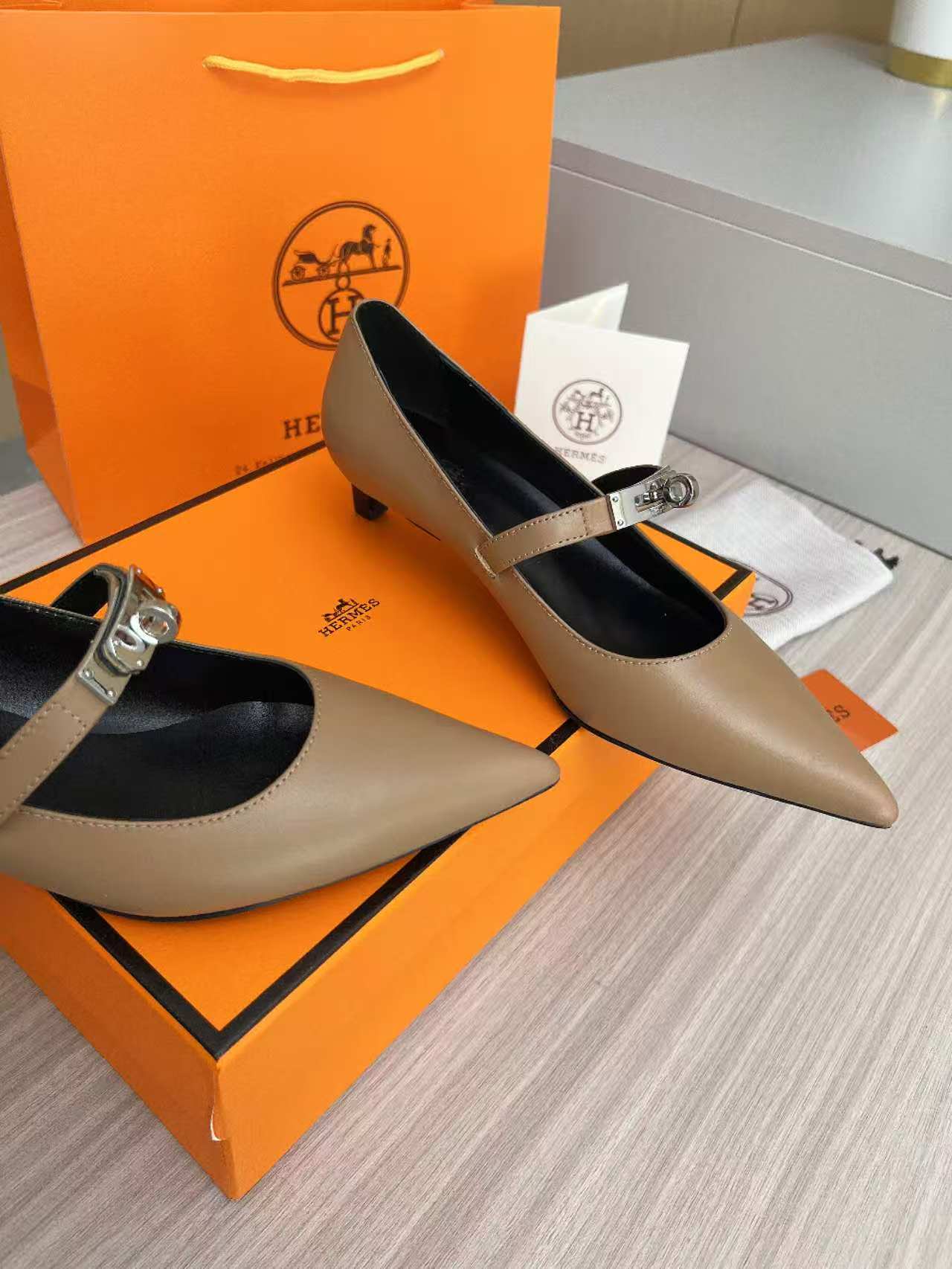Kiara 40 pump Brown Calfskin 214049