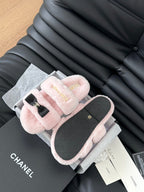 CC DAD SANDAL MULE IN PASTEL PINK FLEECE WITH GOLD HARDWARE