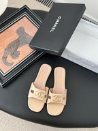 CC 25 Slippers Beige Cowhide 305282