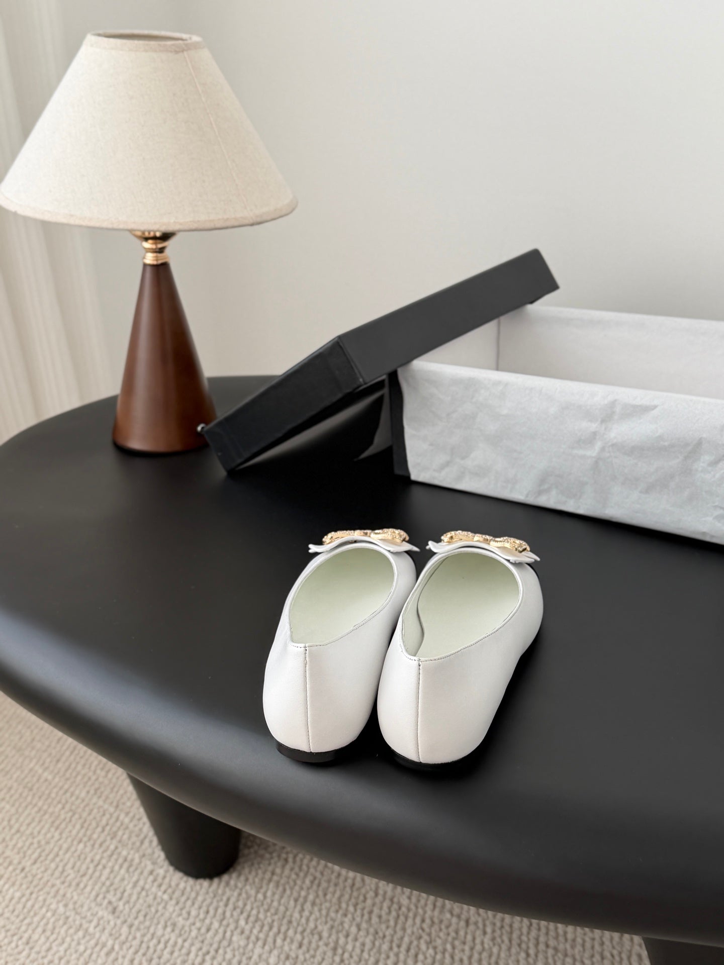 CC 26K Bow Ballet Flat White Black Lambskin Canvas 670829