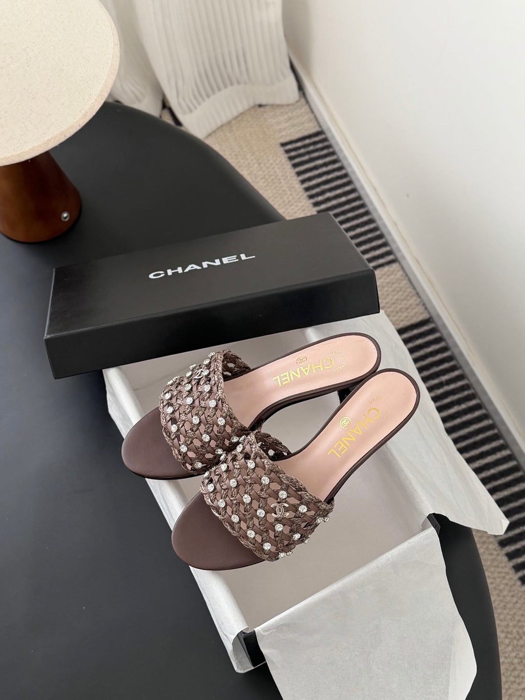 CC 26SS Sandals Chocolate Woven Lambskin 670630