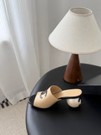 CC 26SS Slippers 7cm Black Beige Lambskin Patent Leather 670611