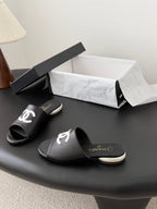 CC 26SS Mary Jane Slippers Black Lambskin Patent Leather 670614