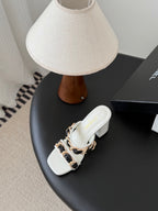 CC 26ss Chain Slippers Black White Sheepskin 670305