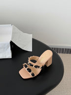 CC 26ss Chain Slippers Black Beige Sheepskin 670306