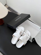 CC 26s Sandals White Sheepskin 670379