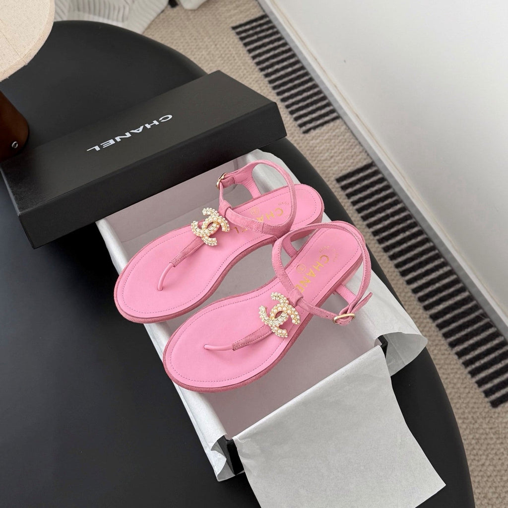 CC Strappy Sandals Pink Suede Sheepskin 670383