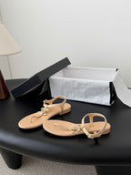 CC Strappy Sandals Beige Sheepskin 670392