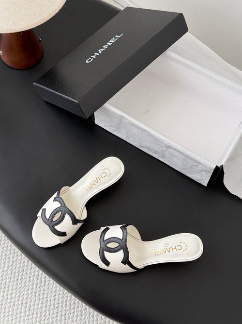 CC 2026 Heeled Sandal White Black Lambskin 675862