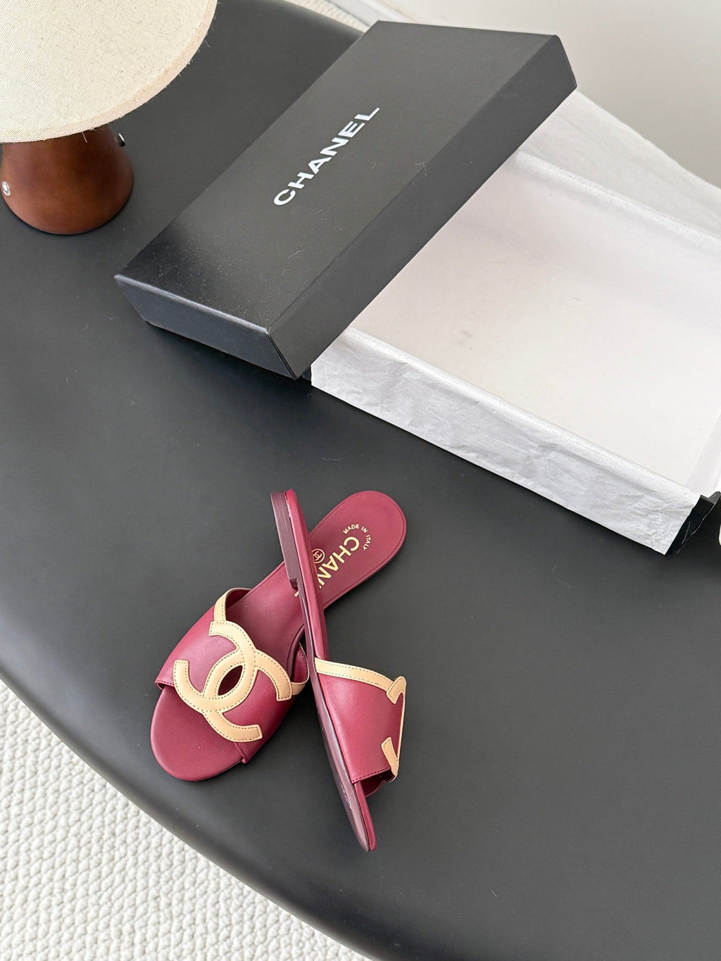 CC 2026 Flat Sandal Beige Burgundy Lambskin 675864