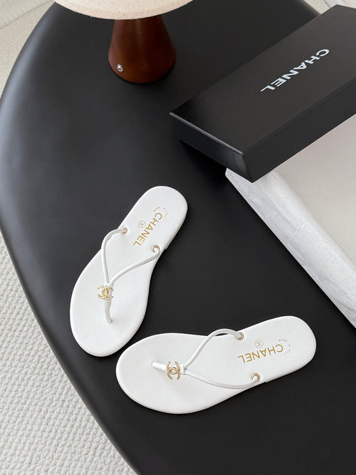 CC 2026 Thong Sandal White Calfskin 675902