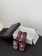 CC 26C Slippers Flat Dark Burgundy Sheepskin 717795