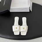 CC 26C Slippers Flat White Sheepskin 717800