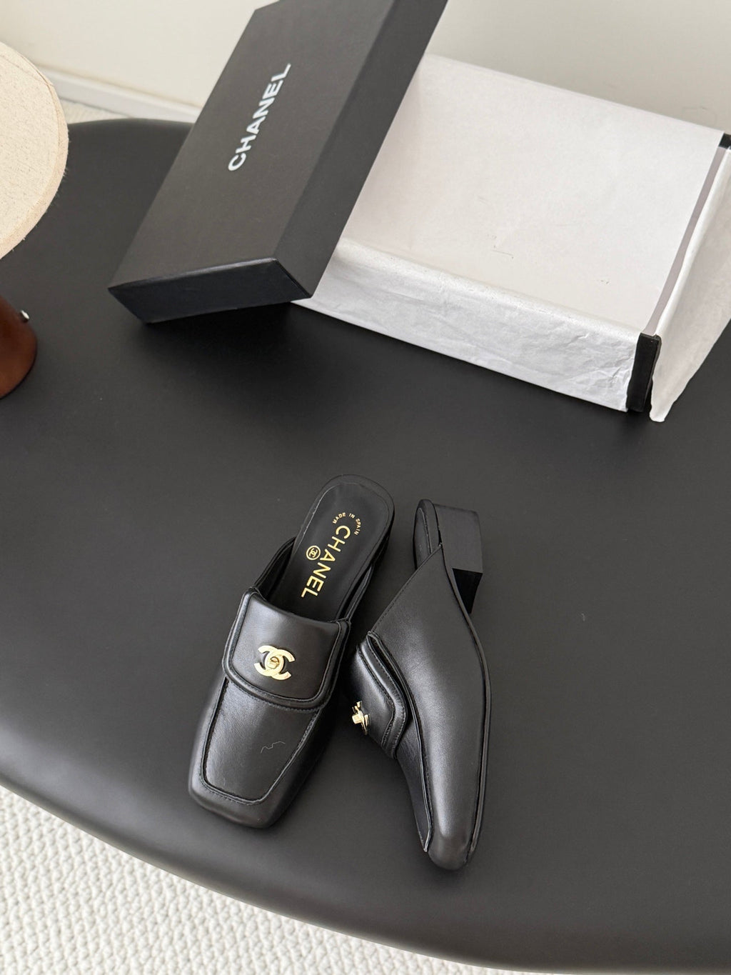 CC Half-Slippers Flat Black Calfskin 717815