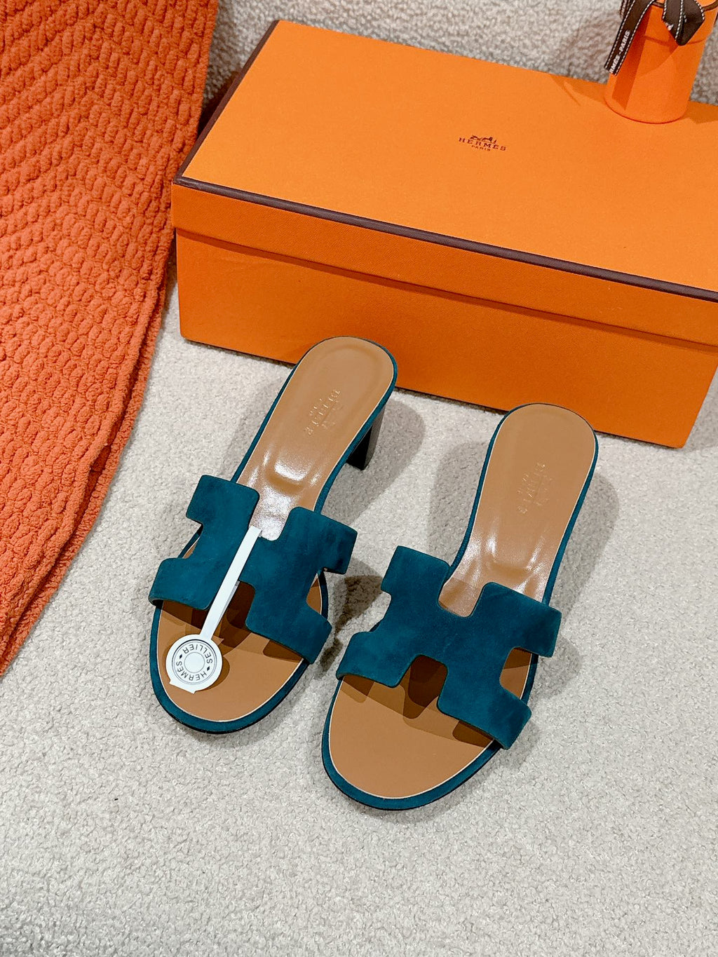 HM Oasis Sandals Teal Calfskin 312714