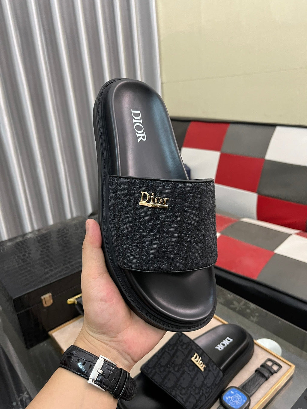 CD AQUA SLIDE SANDAL BLACK JACQUARD