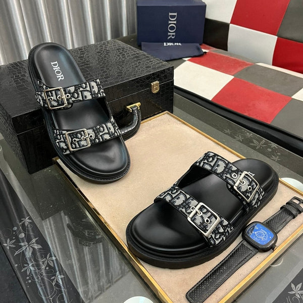 CD AQUA BUCKLE SANDAL BLACK AND GRAY JACQUARD