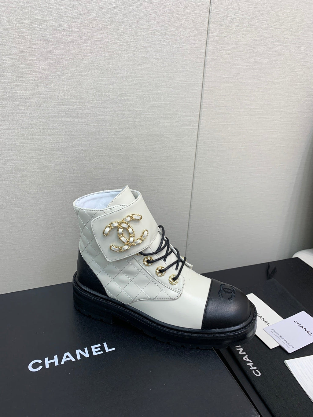 CC Ankle Boots White Mix Black Cowhide