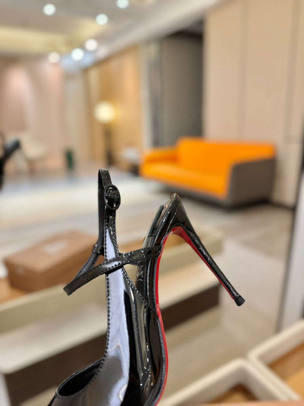 CL Jenlove Slingback 10.5cm Black Patent Leather 635811