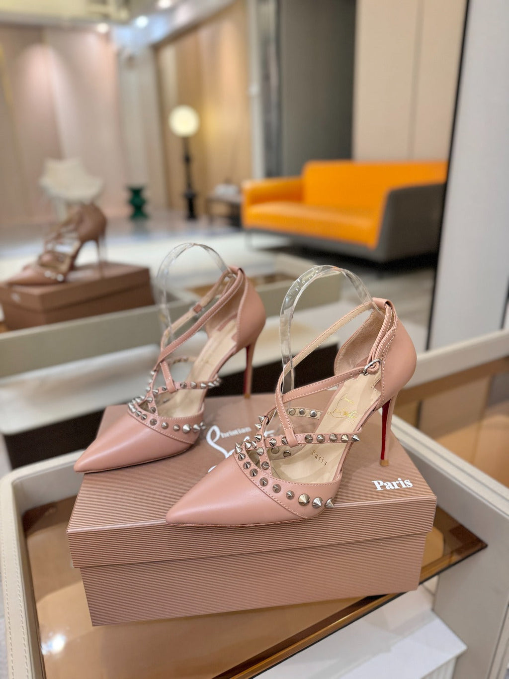 CL Tatooshka Spikes Pump 10cm Light Pink Nappa Leather